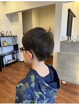 スリーバイザサロン(THREE by the salon) キッズカット