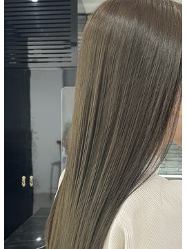 ウィクシーミミ 栄矢場町店(wixy mimi) オリーブベージュ