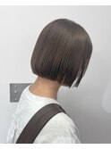 ミルクティーアッシュグレージュ/収まるミニボブ