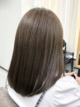 ラスター(LUSTER) オレンジ味を抑えたマットベージュ