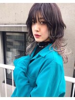 ジーナ(XENA) グラデーションウルフ