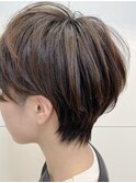 ○耳掛けくびれショート