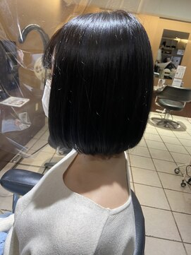 リーオオサカ(Lee Osaka) ボブ