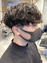 リット バイ フィフス 鹿児島中央駅店(Lit. by fifth)&nbsp;ツイストスパイラルパーマメンズパーママッシュウルフフェード