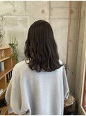 アッシュ/グレージュ
