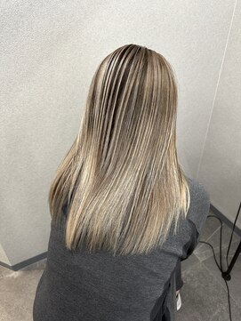 エレクシィ(ELEXY) セミロングエアタッチバレイヤージュ