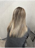 セミロングエアタッチバレイヤージュ
