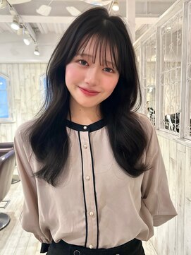 レイラバイアフロート 吉祥寺(Lila by afloat) 韓国ヘア/ロングレイヤー/顔まわりカット/暗髪