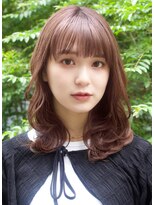 ガーデンヨコハマ(GARDEN YOKOHAMA)&nbsp;ナチュラルブラウン ラウンドバング ミディアムヘア 巻き髪