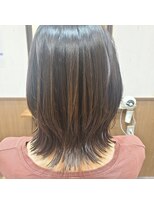 ヘアーズ ロッソ(hair's ROSSO)&nbsp;インナーカラー×レイヤー ボブ［30代40代50代60代］