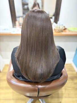 しっとりさらさらロングヘア