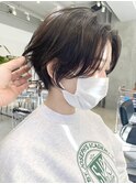 ショートヘア顔周りレイヤーブリーチダブルカラーショートボブ