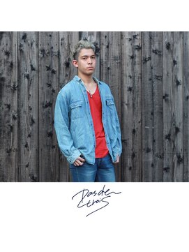 パドトロワ(Pas de trois) 新潟×金髪×フェードカット×外国人風×ハリウッド