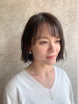 ヴィコロ(vicolo) ちょい長めのミニボブ