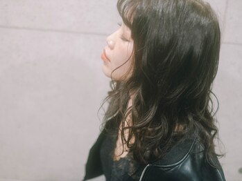 ウルー 博多店(uruu)の写真/普段使いできるヘアセットはプロがいる《uruu》へ。いつだって女性らしさを大切に―。