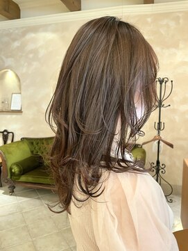 ビュートリアム265(BEAUTRIUM 265) ミディアムレイヤー/レイヤーカット/銀座/ブラウン/小顔ヘア