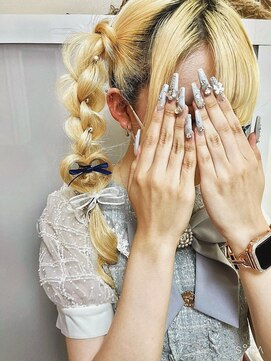 リムネ(RIMUNE) 三つ編みサイドポニー髪ハート