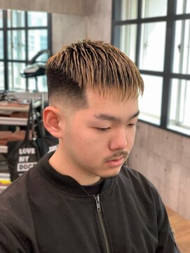 エリマ 横浜西口(elima) ハイトーンとも相性の良いスパイキークロップショートスタイル