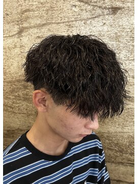メンズギフト(men's GIFT) 大分ツイストスパイラルパーマメンズマッシュ刈り上げレイヤー