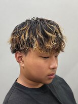 スラッシュ(SLASH)&nbsp;ツイストスパイラル/スパイラルパーマ/波巻きパーマ/姫路