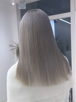 シーバイラヴィズム 万代店(Sea by LUVISM)の写真/イルミナカラーの透明感を引き出すカラー技術とトリートメントで、うるっ♪ふわっ♪さらっ♪とした質感へ