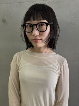 オフ エルア(ofF ’elua) 切りっぱなしボブ/ショート