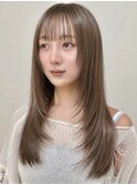 ストレートでも盛れるナチュラルレイヤー