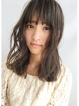 チェルシー 表参道 学生限定 ミディアムボブのパーマが一番可愛い理由があります