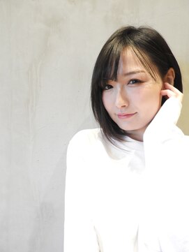 ロミ(ROMI) ☆大人かわいい☆前下がり丸みショートボブ