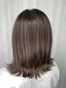 アンダーバー(UNDRvr) グレージュナチュラルハイライト