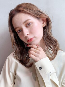 アイティー バイ アルバム 中野店(IT by ALBUM) ブラウンミディ_外ハネボブセクションカラーペールベージュ_8924