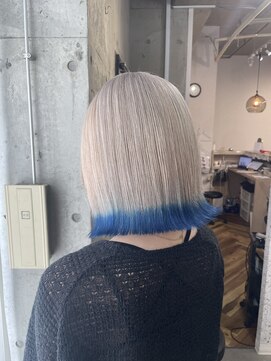 ラニヘアサロン(lani hair salon) ホワイトカラー/ブルーカラー/裾カラー/ボブ/デザインカラー
