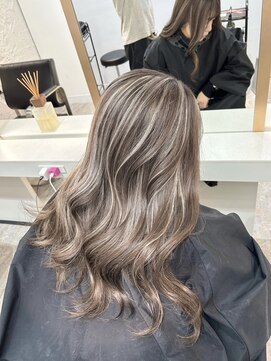 ブレンド 渋谷(BLend) ハイライトブルージュマチルダボブインナーグレージュ