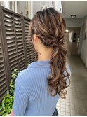大切なご兄弟の結婚式に華やかで品のあるダウンスタイル