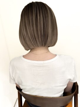 リル バイ ジルブラン(Lil by JIL BLAN) レイヤーカット ハイライトデザインカラー ウェットヘア