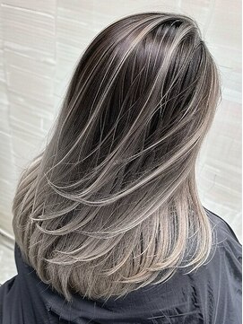 エノア 青山(ENORE) ハイライト/バレイヤージュ/グラデーションカラー/ダブルカラー