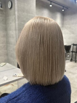 ルイス(L'wis) ボブレイヤーミルクティグレージュ