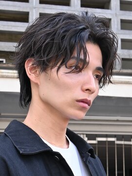 テン 心斎橋(tenn.) 心斎橋シャドウパーマメンズマッシュセンターパート緩め強め30代