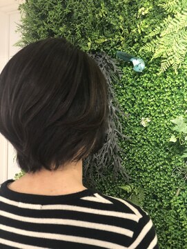 ラウレアヘアー(Laule'a hair) ３６０度美しいボブ