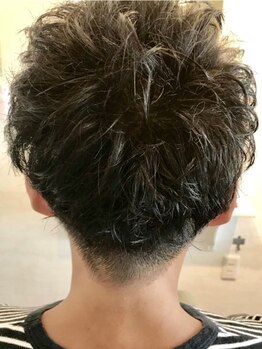 ヒッピーヘアー(Hippie Hair)の写真/他のお客さんがいない空間でゆったりと過ごしたい…♪【カット+メンズ専用スパ[ジオ]¥4000】がオススメ◎