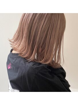 ケイリー(KAYLEE) 【KAYLEE☆STYLE】ピンクベージュボブ