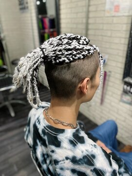 ミミック (mimic) 【派手髪】white blaze【特殊ヘア】