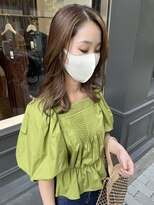 ヘアーアイスカルテット(HAIR ICI QUARTET)&nbsp;ロング  ×  巻き髪  ×   ベージュ