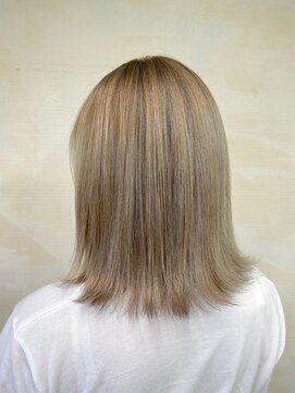 アンククロス 表参道(ANKH CROSS) ホワイトブロンド