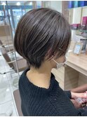 束感ショートボブ