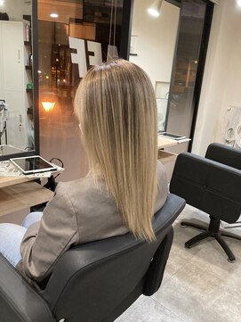 ラフ 難波店(LAFF) #黒髪#ボブルフ#ネビージュ#小顔#ワンレン