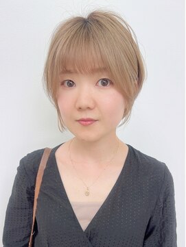 アッシュ 十日市場店(Ash) 艶髪ショート