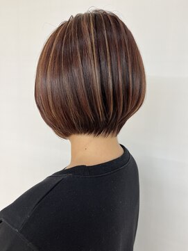 クオリス 上板橋店(QUALIS) 【大人可愛い☆】白髪ぼかしハイライト ショートボブ