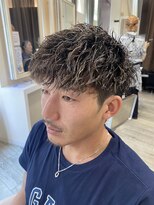 クレス 武蔵浦和店&nbsp;ツイストスパイラルパーマメッシュ刈り上げメンズショート