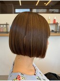 ダブルカラーショートボブインナーカラーハイライトケアブリーチ